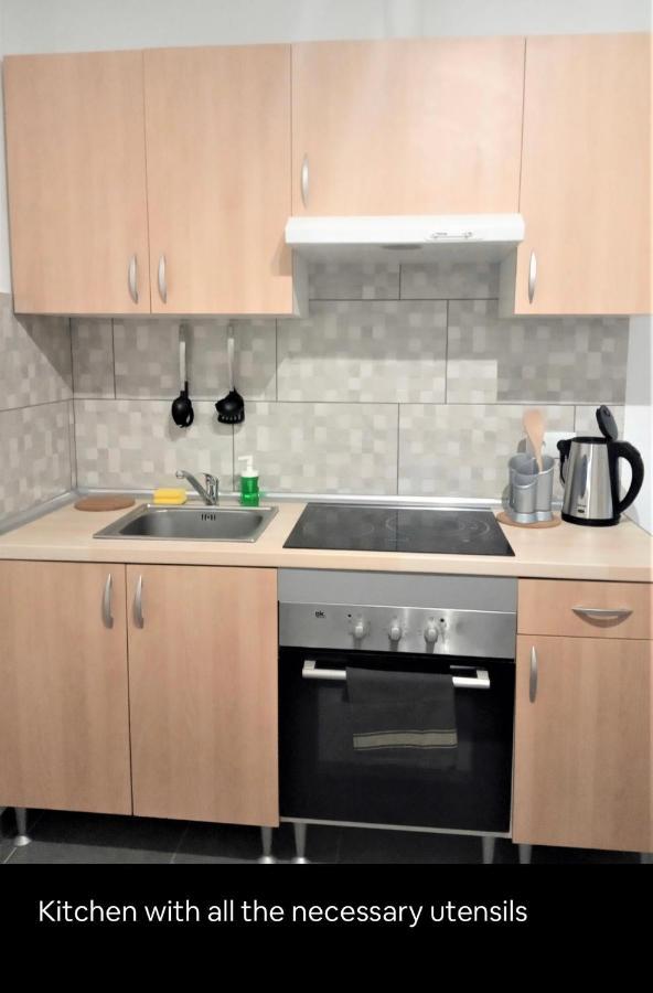 Petit Apartment Santa Coloma de Gramanet Buitenkant foto